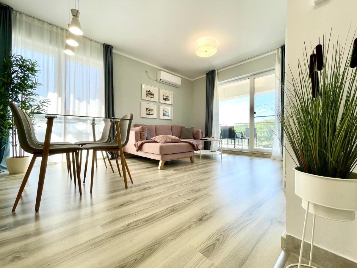 Forest View Apartment ティミショアラ エクステリア 写真